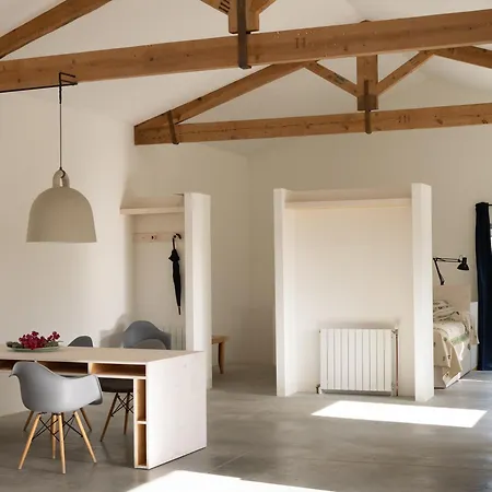 Loft De Diseno En Masia Rural, Cantallops, Girona Appartamento Cantallops