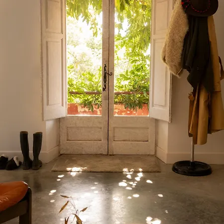Loft De Diseño En Masía Rural, Cantallops, Girona Apartamento *